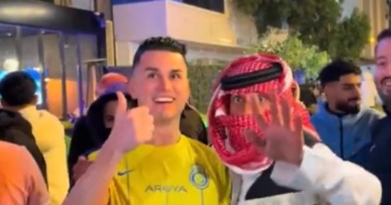 رياضة – أحدث نسخة من كريستيانو رونالدو تظهر فى السعودية.. فيديو