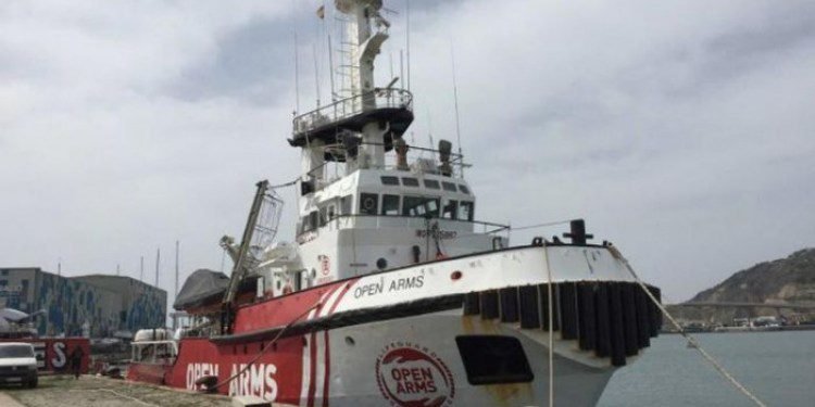 من قبرص .. سفينة مساعدات تستعد للتوجه إلى غزة عبر ممر بحري