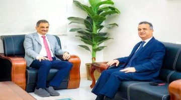 المحافظ لملس: تواجد السفير الليبي بالعاصمة عدن رسالة للآخرين بأن الأوضاع بالعاصمة مستقرة