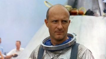 تكنولوجيا  – وفاة رائد الفضاء توماس ستافورد قائد أبولو 10 عن عمر يناهز 93 عامًا