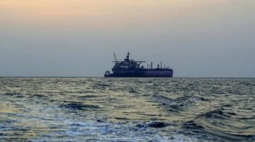 قوات صومالية تستعد لمهاجمة سفينة خطفها قراصنة
