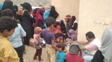 عيادة الوصول الإنساني تعالج حالات سوء التغذية وتوصل العناية الطبية إلى أهالي قرى نائية بمسيمير لحج