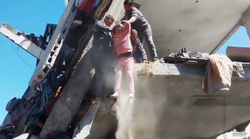انتشال ضحايا من تحت أنقاض منزل قصفه الاحتلال بحي الشيخ رضوان | التقارير الإخبارية – البوكس نيوز