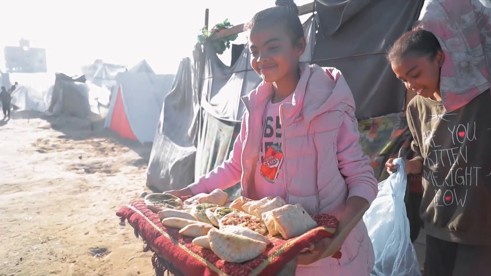 الحرب تجبر أطفال غزة على العمل لإعالة أسرهم | التقارير الإخبارية – البوكس نيوز