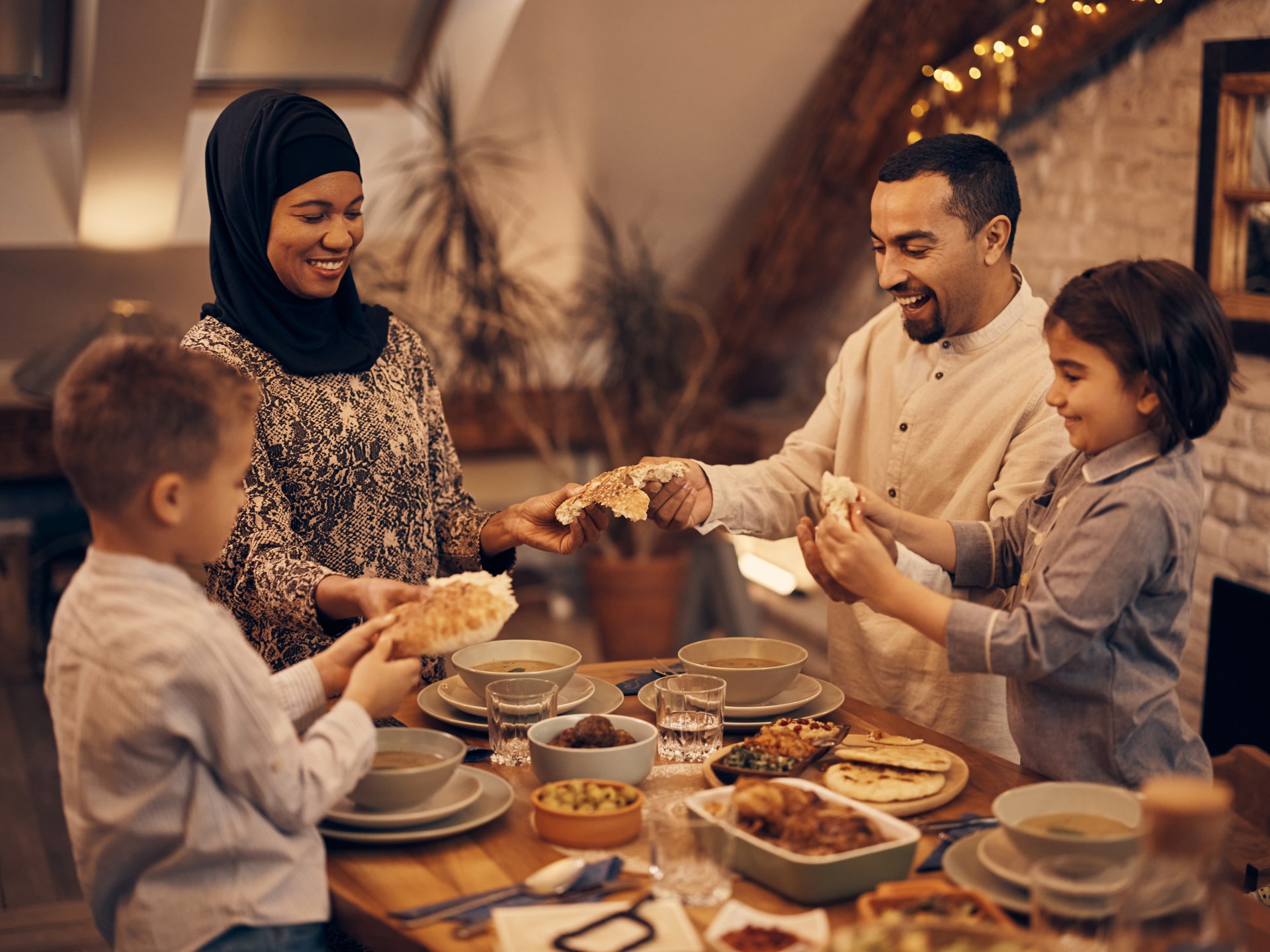 كم تبلغ تكلفة وجبة إفطار رمضان حول العالم؟ | أسلوب حياة – البوكس نيوز