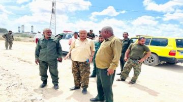 رئيس مصلحة الدفاع المدني يطلع على ممرات السيول المؤدية إلى البحر في منطقة الحسوة