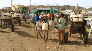 الحرب تقطع الطرق بين الولايات السودانية