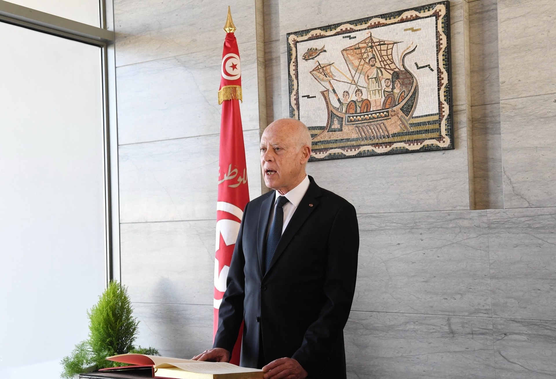 أي اعتبارات إقليمية ودوليّة تحيط بالانتخابات الرئاسيّة المرتقبة في تونس؟ | سياسة – البوكس نيوز