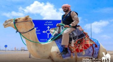 رحالة يمني يقطع 750 كيلومترًا على ظهر جمل في رحلة “عام الإبل”.