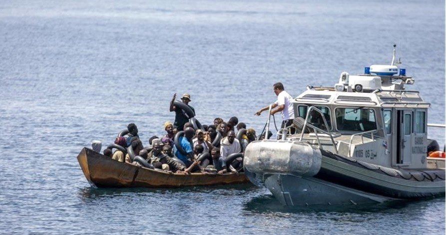 انتشال 13 جثة لمهاجرين غرقى قبالة سواحل تونس