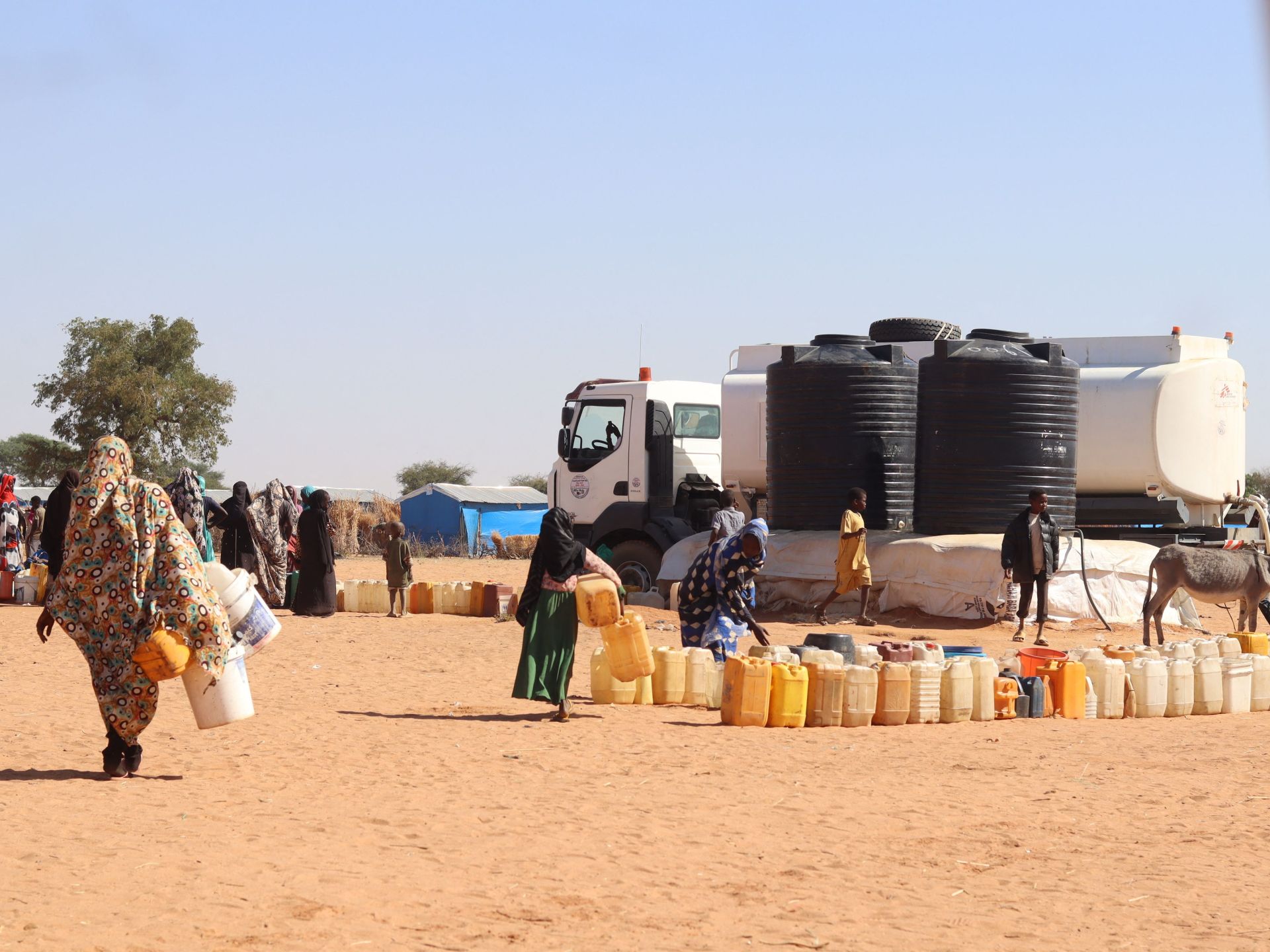برنامج الأغذية العالمي يوصل مساعدات إلى دارفور لأول مرة منذ أشهر | أخبار – البوكس نيوز