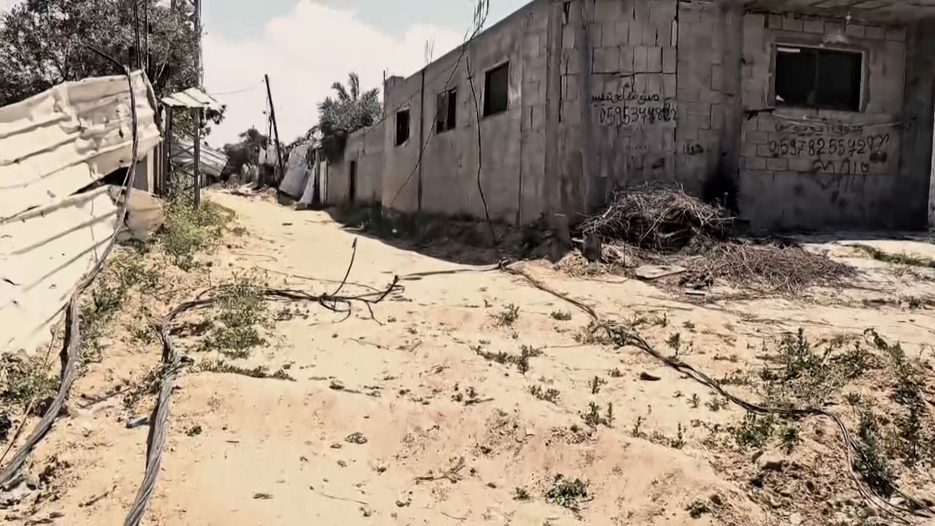 توغل آليات جيش الاحتلال الإسرائيلي يسبب دمارا كبيرا في منطقة وادي غزة | التقارير الإخبارية – البوكس نيوز