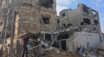 طائرات حربية إسرائيلية تدمر مسجد الشيخ زكريا التاريخي في غزة | أخبار – البوكس نيوز