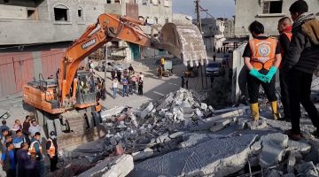 غارات ليلية كثيفة على وسط قطاع غزة واستمرار انتشال جثامين مجمع ناصر | أخبار – البوكس نيوز