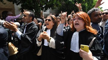 غضب عارم بصفوف المحامين التونسيين بعد تعذيب زميلهم | سياسة – البوكس نيوز