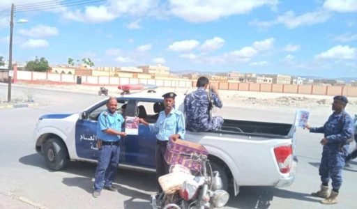 شرطة السير بمديرية غيل باوزير تنفذ حملة توعوية بمناسبة أسبوع المرور العربي