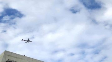 مصدر بمطار عدن يكشف تفاصيل تحليق طائرة اليمنية فوق سماء العاصمة اليوم