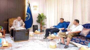 الرئيس الزُبيدي يؤكد دعمه لجهود تطبيع الأوضاع بمديرية مودية