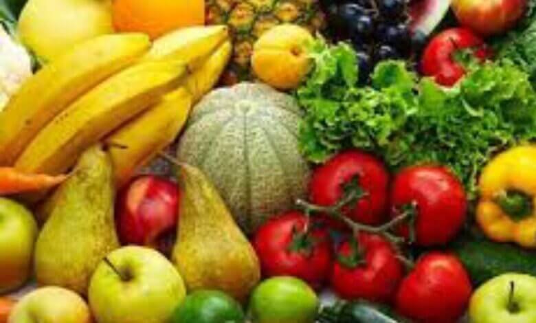 أسعار الخضروات والفواكه اليوم في العاصمة عدن.