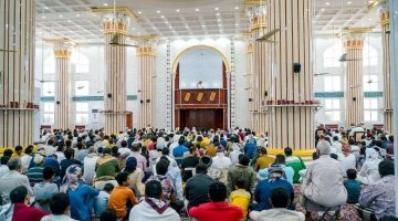 افتتاح مسجد الجامعة في العاصمة عدن