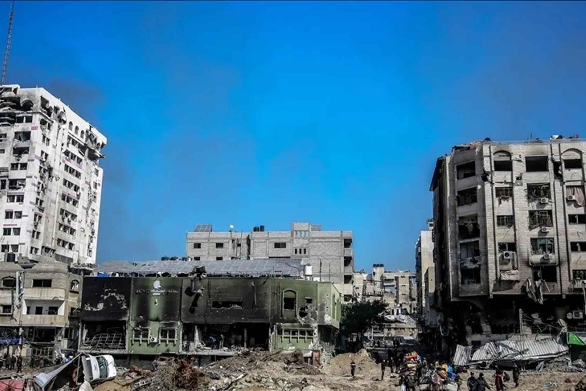 نيويوركر: أزمة القنابل غير المنفجرة ورفع الأنقاض في غزة | سياسة – البوكس نيوز