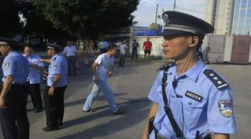 مقتل شخصين طعناً بمدرسة وسط الصين
