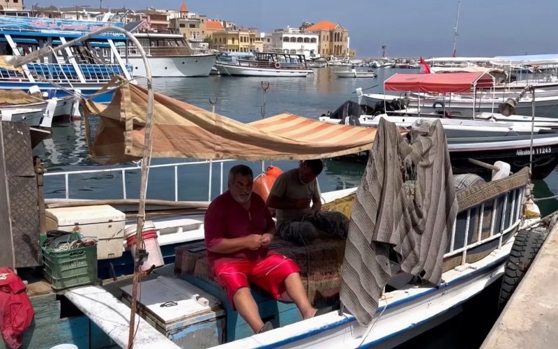 عدوان إسرائيل على لبنان يشل مهنة صيد الأسماك | اقتصاد – البوكس نيوز
