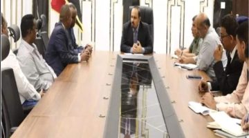 محافظ حضرموت يبحث مع سفير جمهورية الصومال تعزيز العلاقات