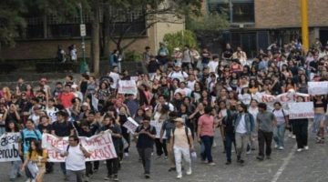 ناشطون وطلبة جامعيون في المكسيك يعلنون تضامنهم مع غزة