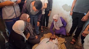 تشييع جثماني شهيدين بالمعمداني جراء قصف مدفعي إسرائيلي جنوب غزة | التقارير الإخبارية – البوكس نيوز
