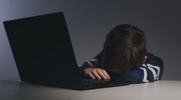 دراسة: 300 مليون طفل يقعون ضحايا للاستغلال الجنسي عبر الإنترنت سنويا | أسرة – البوكس نيوز