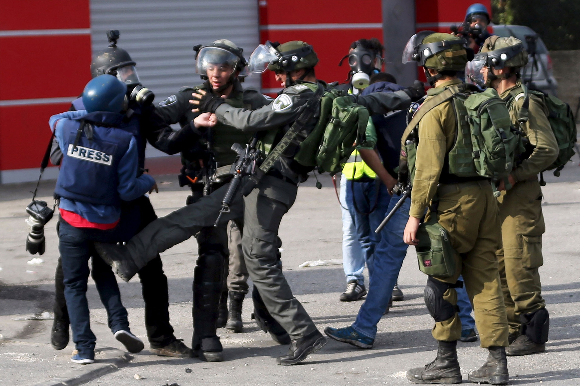 منظمة حقوقية: 4 صحفيات فلسطينيات معتقلات بينهن أم مرضعة | أخبار – البوكس نيوز