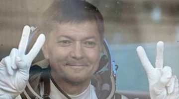 رائد روسي يقضي 1000 يوم في الفضاء