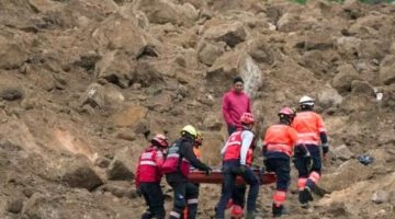 مقتل وإصابة 23 شخصا وفقدان 20 جراء انهيارات أرضية في الإكوادور