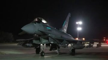 الجيش الأمريكي يدمر 9 طائرات مسيّرة للحوثيين