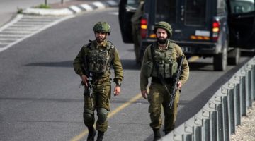 القوات الإسرائيلية تعتقل 20 فلسطينياً من الضفة الغربية