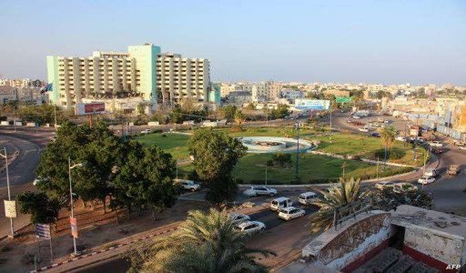 “يمن موبايل” ترفض التعامل بالبطاقة الشخصية الجديدة في عدن