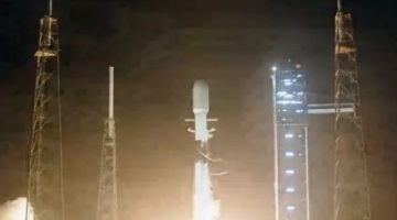 تكنولوجيا  – صاروخ SpaceX يطلق قمرًا صناعيًا للتليفزيون الأوروبى ويحقق الهبوط الـ 250