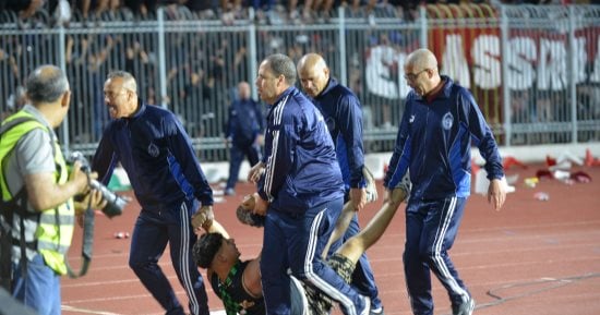 رياضة – الاتحاد الجزائرى يحرم الجماهير من حضور مباريات الدورى بسبب الشغب