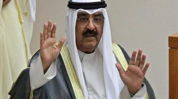 أمير الكويت يشيد بتوسعة بيت الله الحرام