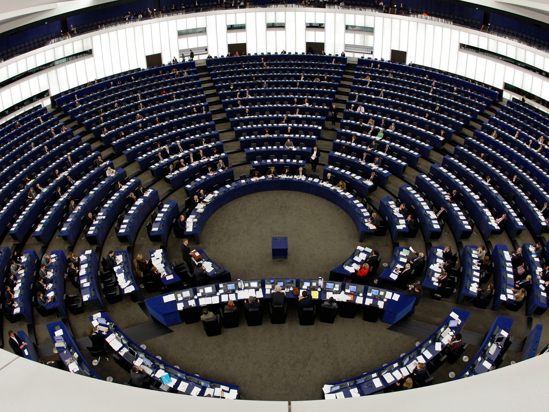 السن والإلزام والنساء.. قواعد متفاوتة في انتخابات البرلمان الأوروبي | أخبار – البوكس نيوز