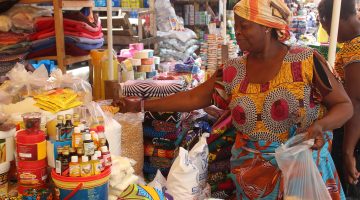 غانا.. المرأة تسيطر اقتصاديا رغم الفقر والتمييز | اقتصاد – البوكس نيوز