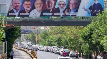 الرئاسة في إيران تحسم في جولة ثانية بين بزشكيان وجليلي