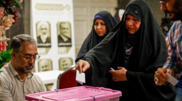 انتهاء التصويت وإغلاق مراكز الاقتراع في الانتخابات الرئاسية الإيرانية