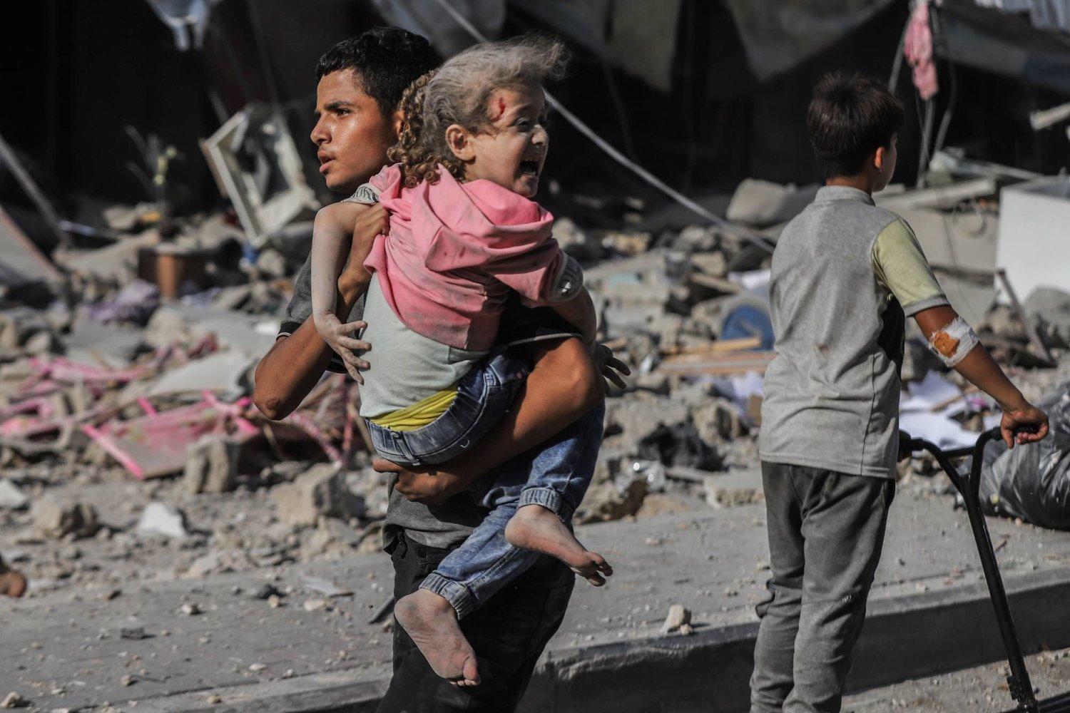 ينتظرهم مستقبل مجهول.. مديرة إعلام «الأونروا» تكشف عن ظروف أطفال غزة الكارثية (تفاصيل)
