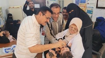 الداؤودي والبيشي يتفقدان سير حملة التحصين ضد شلل الأطفال في مديرية المنصورة