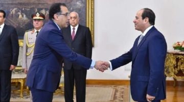 أكبر تغيير في تاريخ مصر.. الحكومة المصرية الجديدة تؤدي اليمين أمام السيسي