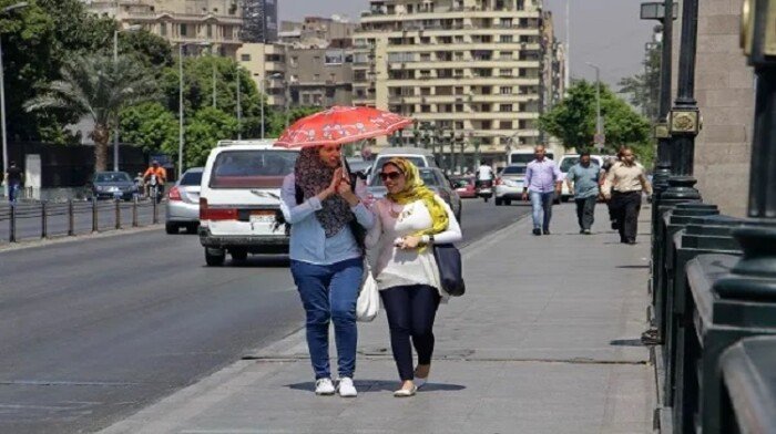 طقس القاهرة اليوم.. موجة شديدة الحرارة والعظمى تسجل 37 درجة