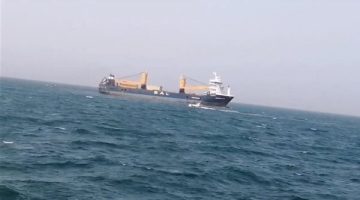 وقوع انفجار بجوار سفينة قبالة المخا اليمنية ونجاة الطاقم