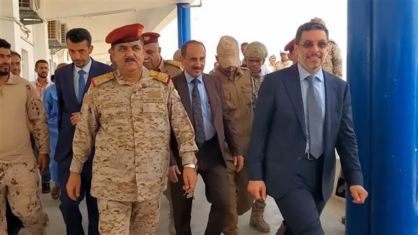 رئيس الحكومة ووزير الدفاع يطلعان على سير العمل في مستشفى باصهيب العسكري